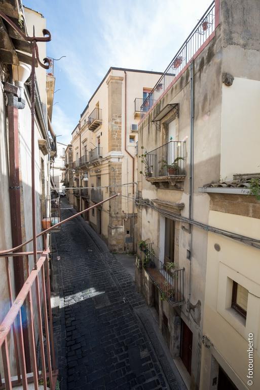 Bed and Breakfast La Rosa Antica Caltagirone Exterior foto