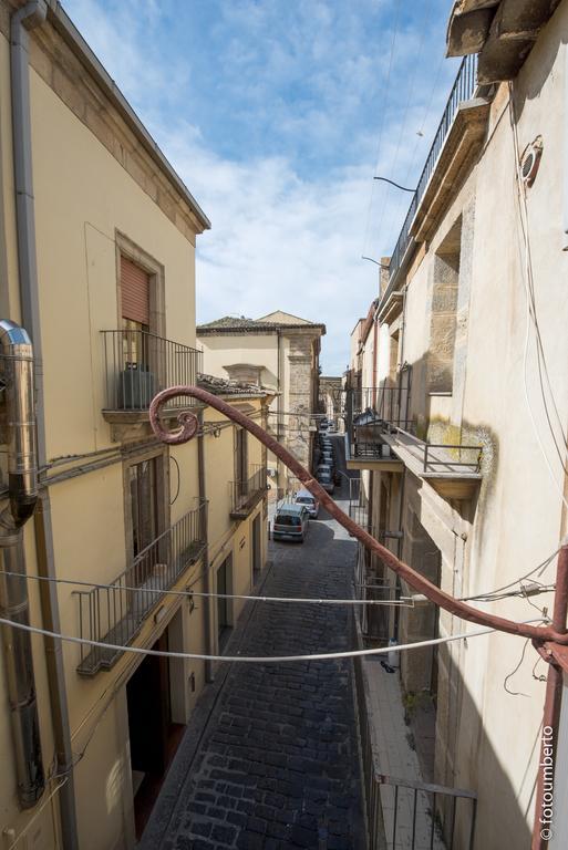 Bed and Breakfast La Rosa Antica Caltagirone Exterior foto